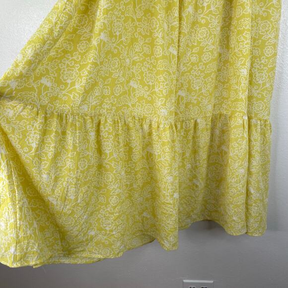 By the River Kaylee Flutter Sleeve Floral Midi Dress Yellow Size Large textured - Picture 4 of 15